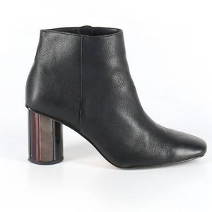 Zara Women leather ankle booties